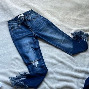 Ankle frayed jeans